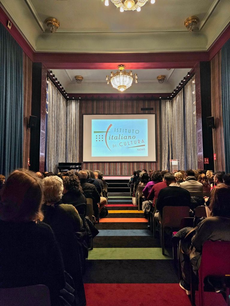 Foto della serata in cui si è proiettato il film "Dante" di Pupi Avati all'IIC Madrid