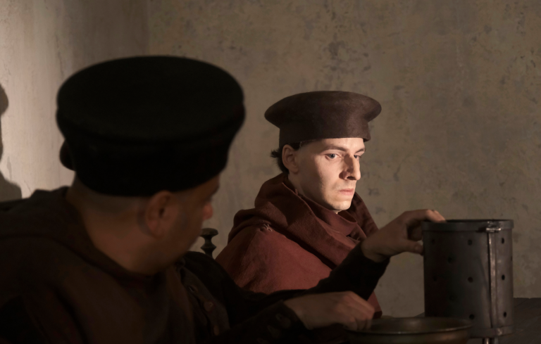 Immagini di scene del film "Dante" di Pupi Avati