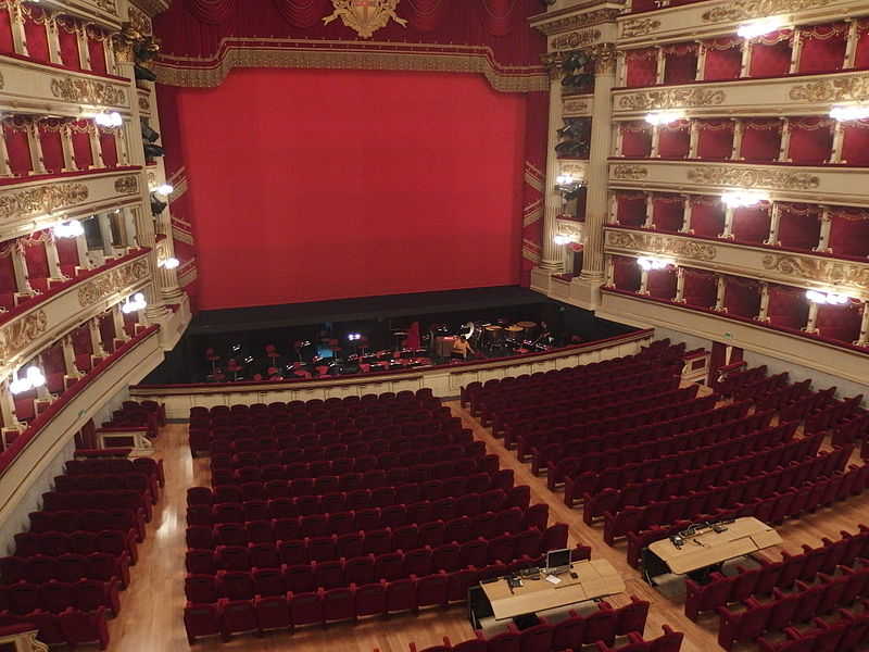 Milano,_Teatro_alla_Scala,_interior_01