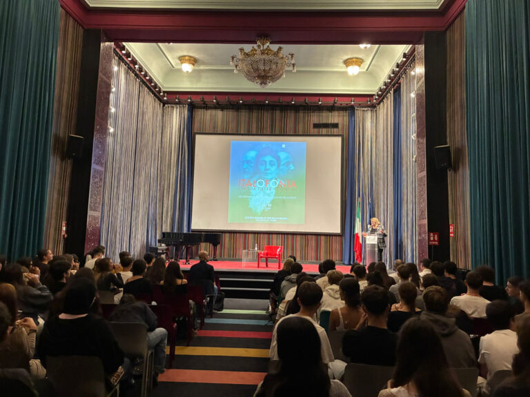 Incontro con studenti Scuola Statale Italiana (4)