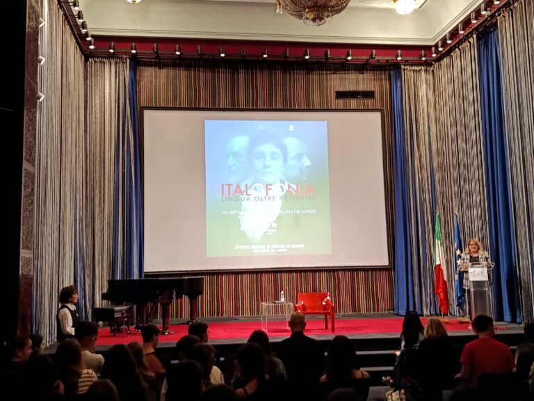 Incontro con studenti Scuola Statale Italiana (5)